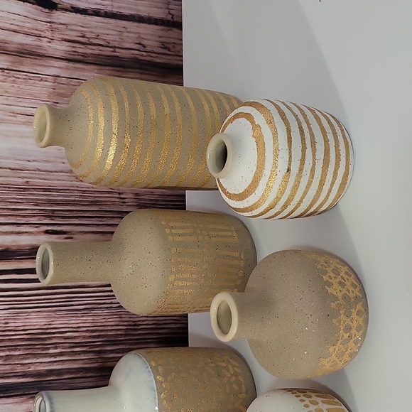 NWOT Main + Mesa Stoneware Vases With Gold Pattern Set Of 8 - Picture 6 of 11